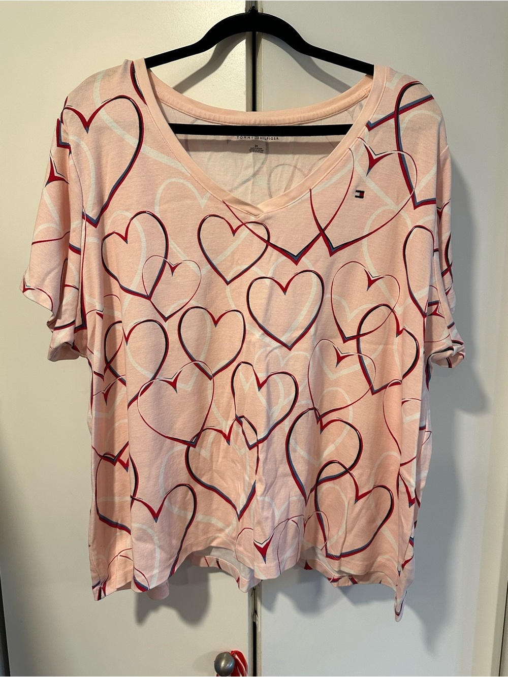 Tommy Hilfiger Pink Heart-Print V-Neck Tee NWOT 2x